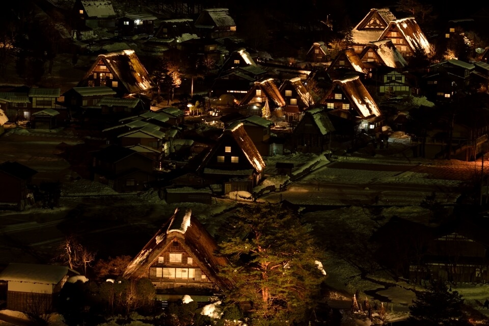 白川郷ライトアップ夜景写真