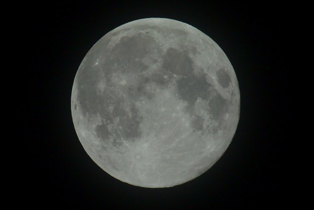 5月満月フラワームーン写真